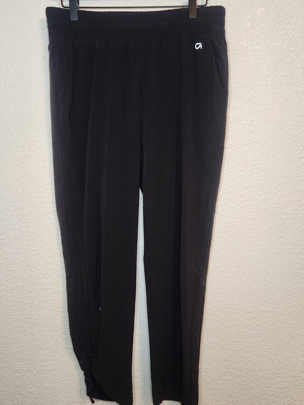GAP FIT S 198687-00 Studio cinch-leg black pants